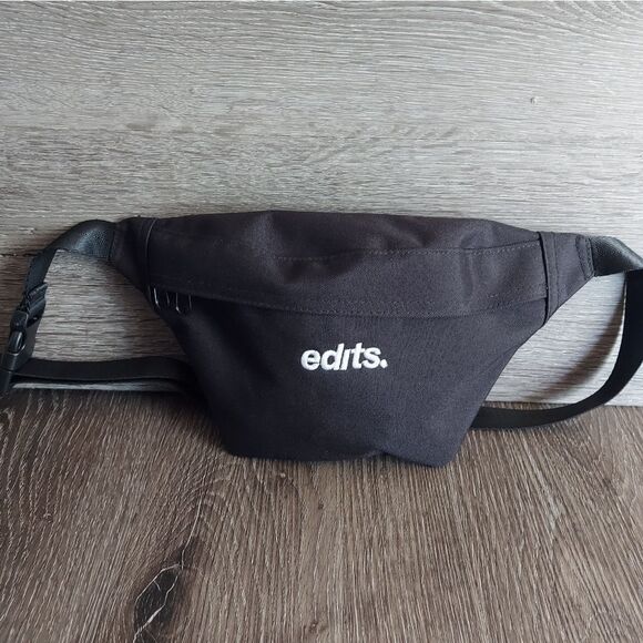 H&M Fanny Pack - Picture 1 of 4